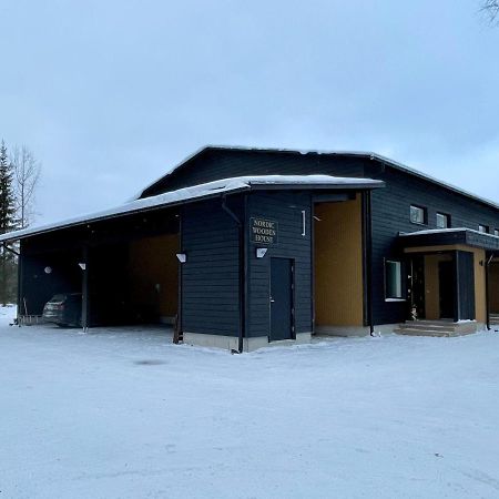 ロヴァニエミNordic Wooden Houseアパートメント エクステリア 写真