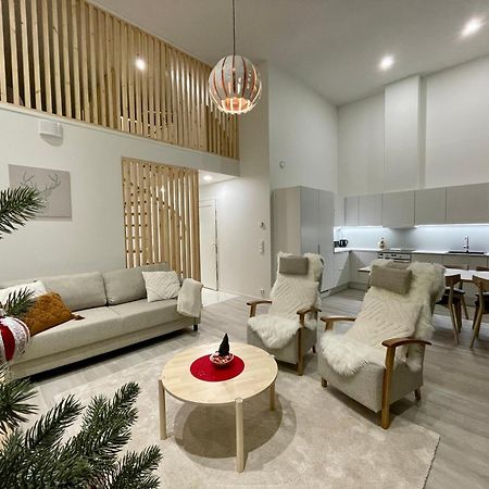 ロヴァニエミNordic Wooden Houseアパートメント エクステリア 写真