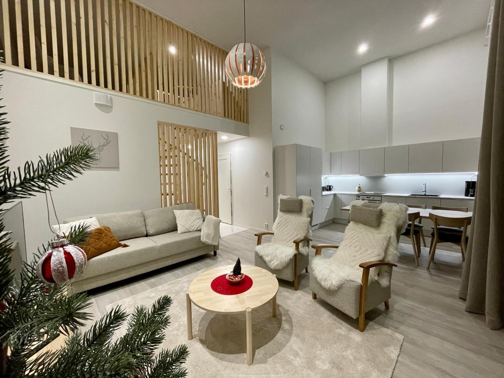 ロヴァニエミNordic Wooden Houseアパートメント エクステリア 写真